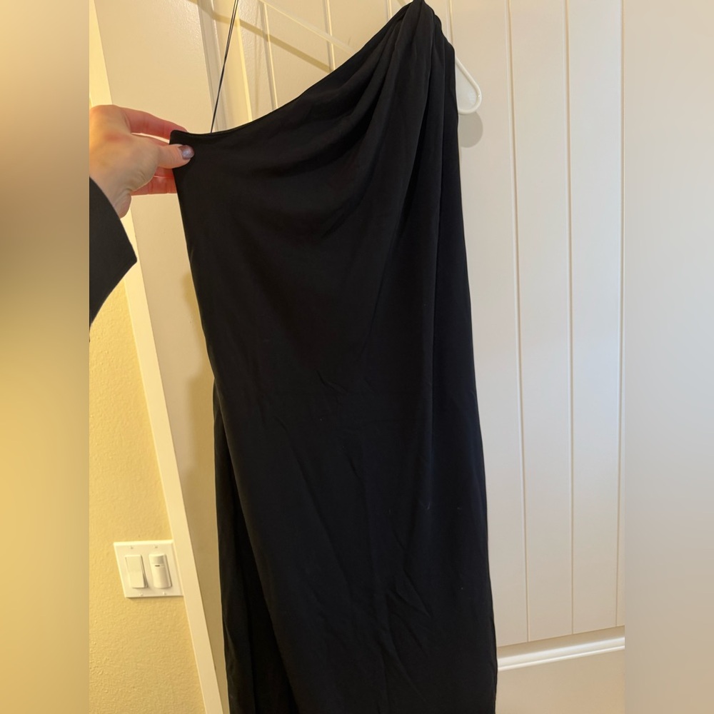 DKNY Black one Shoulder Midi Dress